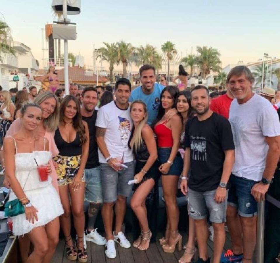 Con bella compañía: La memorable fiesta en Ibiza de Messi, Luis Suárez, Fábregas y Jordi Alba