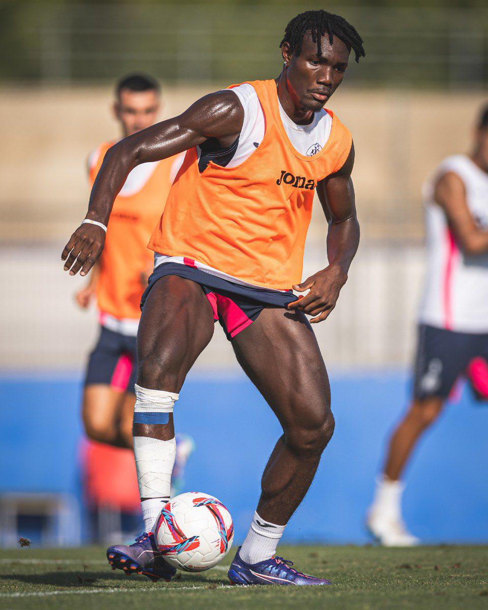 La nueva revelación de la Liga de España: Costó solo 800 euros y pasó de los campos de tierra de Nigeria a marcar en primera