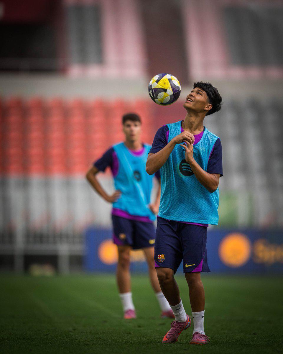 Tiene 17 años, sangre filipina y se hizo famoso tras marcar en su debut con Barcelona: No sabía ni cómo celebrar