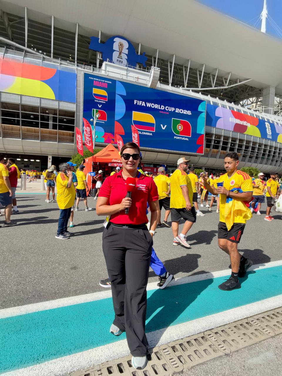 Colombianos invaden Miami y catracho presume a CR7 pagando fortuna por el boleto