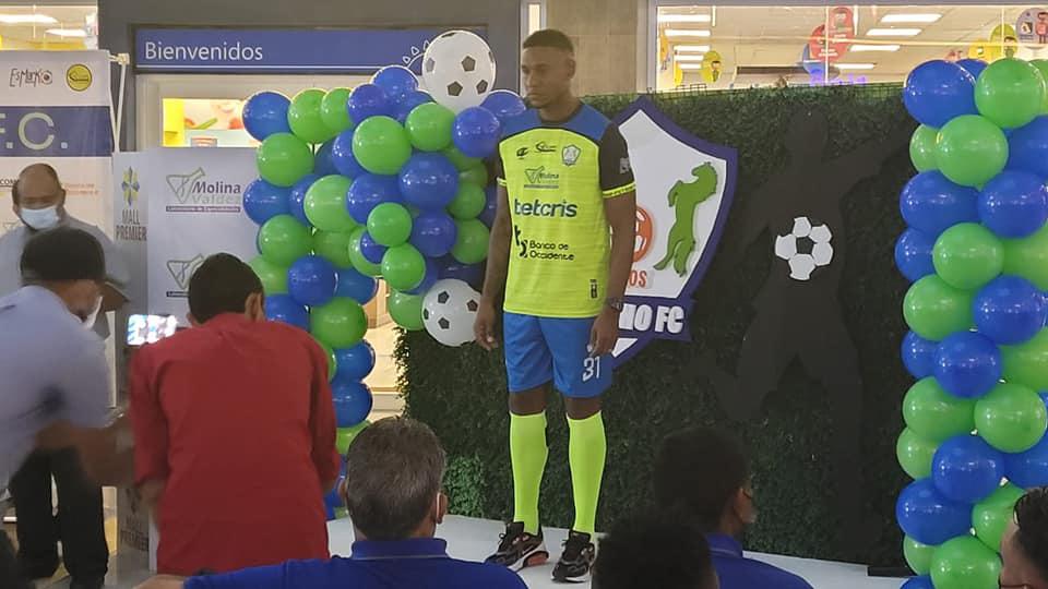 ¡Potros y Real España deslumbran! Las nuevas camisas en la Liga Nacional para el Apertura 2022