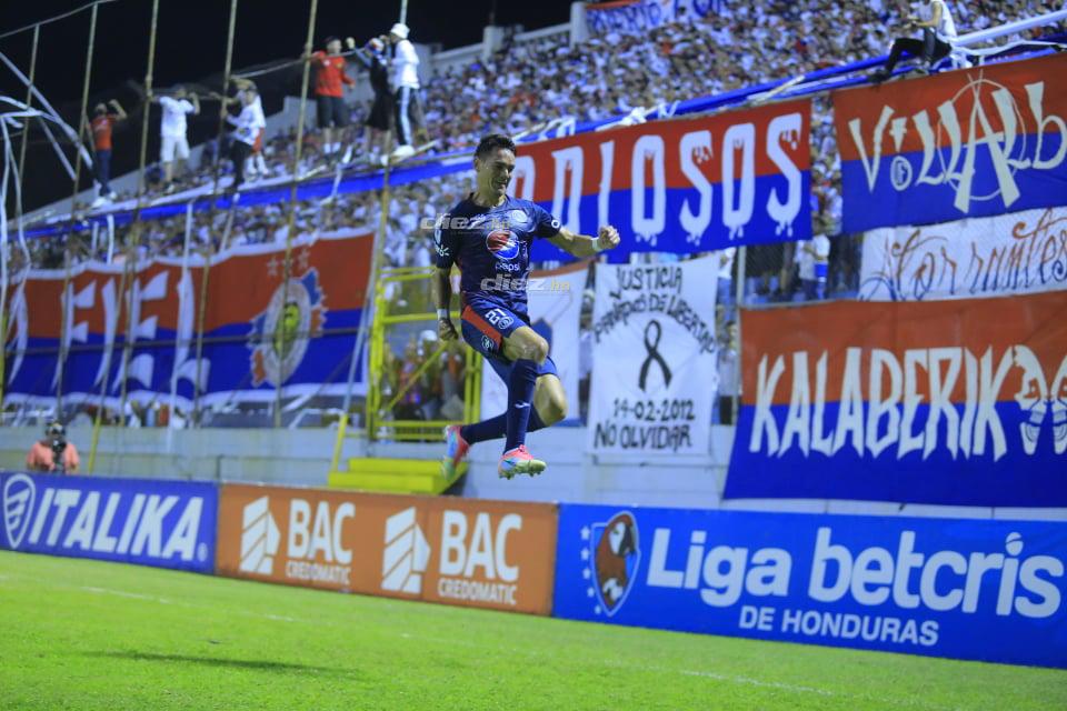 El cariñoso abrazo entre Lavallén y Diego Vázquez, Beckeles y su nueva víctima con sus besos y los eufóricos festejos de Moreira y Moya