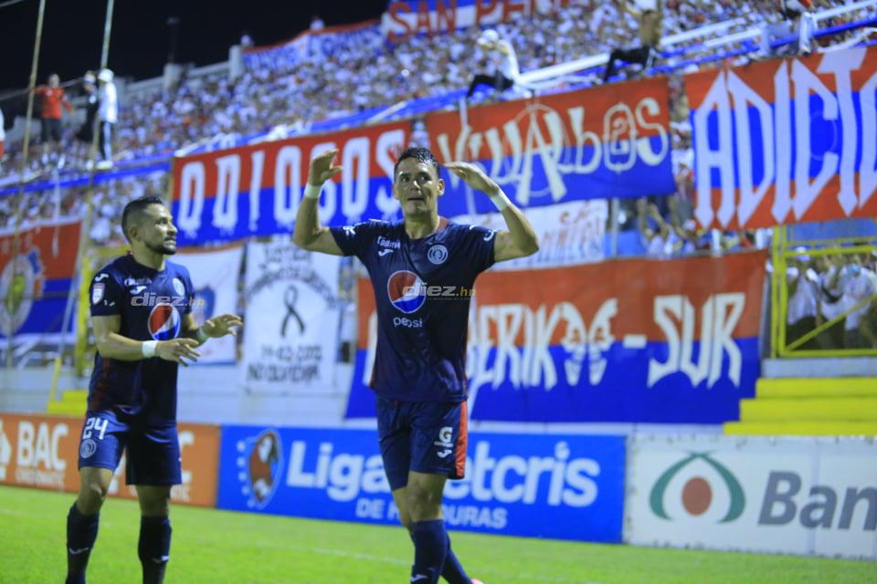 El cariñoso abrazo entre Lavallén y Diego Vázquez, Beckeles y su nueva víctima con sus besos y los eufóricos festejos de Moreira y Moya