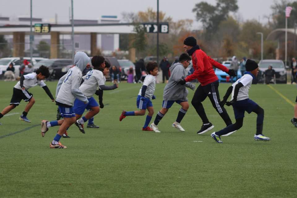 Entre el fútbol y la construcción: Exjugador de Honduras realiza su vida en Estados Unidos