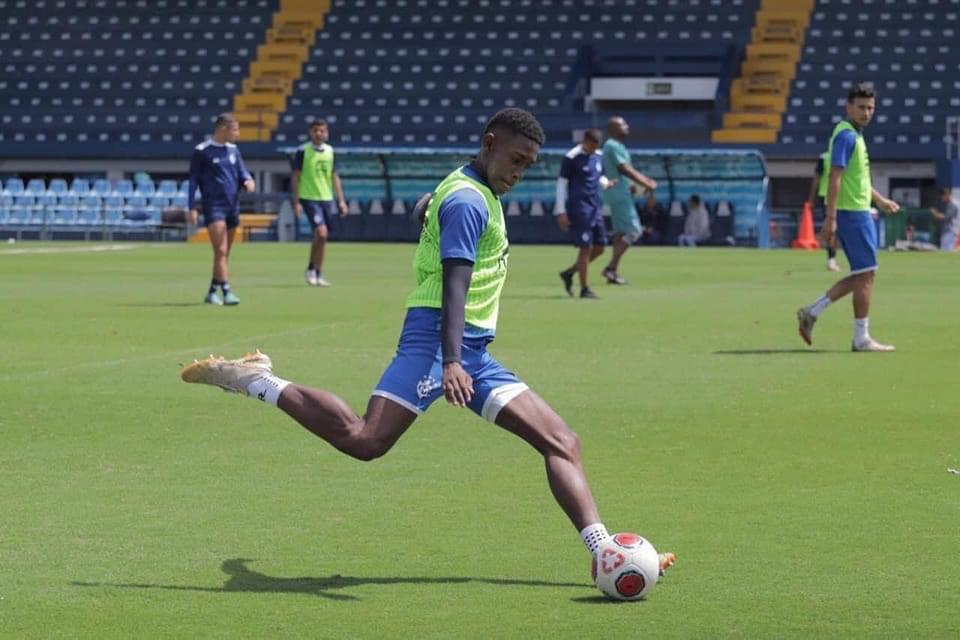 Hondureños cambiaron de equipo y quizás no te diste cuenta: legionarios se mueven en Europa