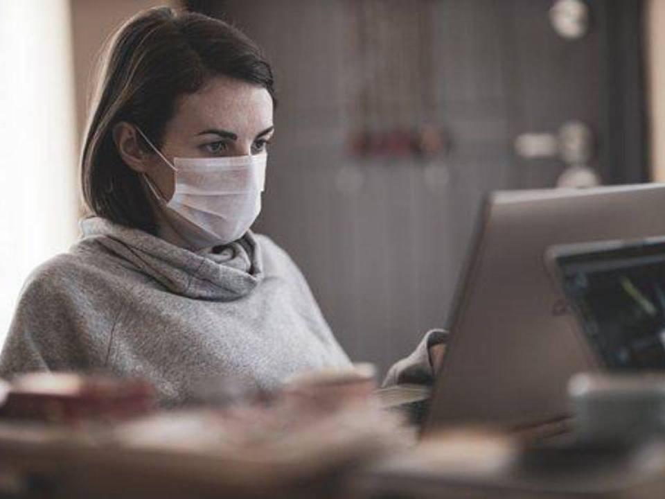 Estos son los síntomas: Centaurus, la nueva subvariante de Ómicron cinco veces más contagiosa que tiene en alerta al mundo