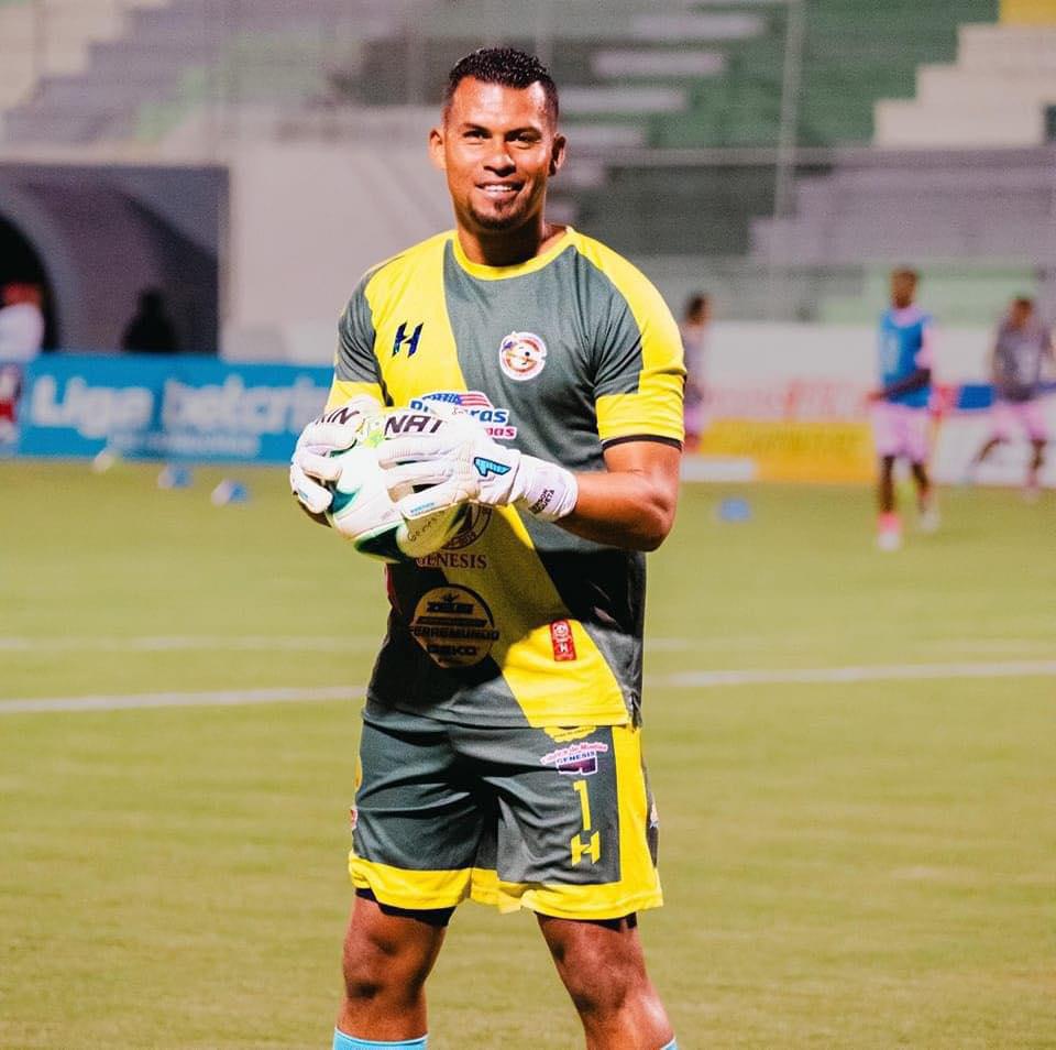 Fichajes en Honduras: Quioto ya tendría destino, Auzmendi suena en Costa Rica, Motagua tiene nuevo jugador y 3 clubes grandes se disputan a joven