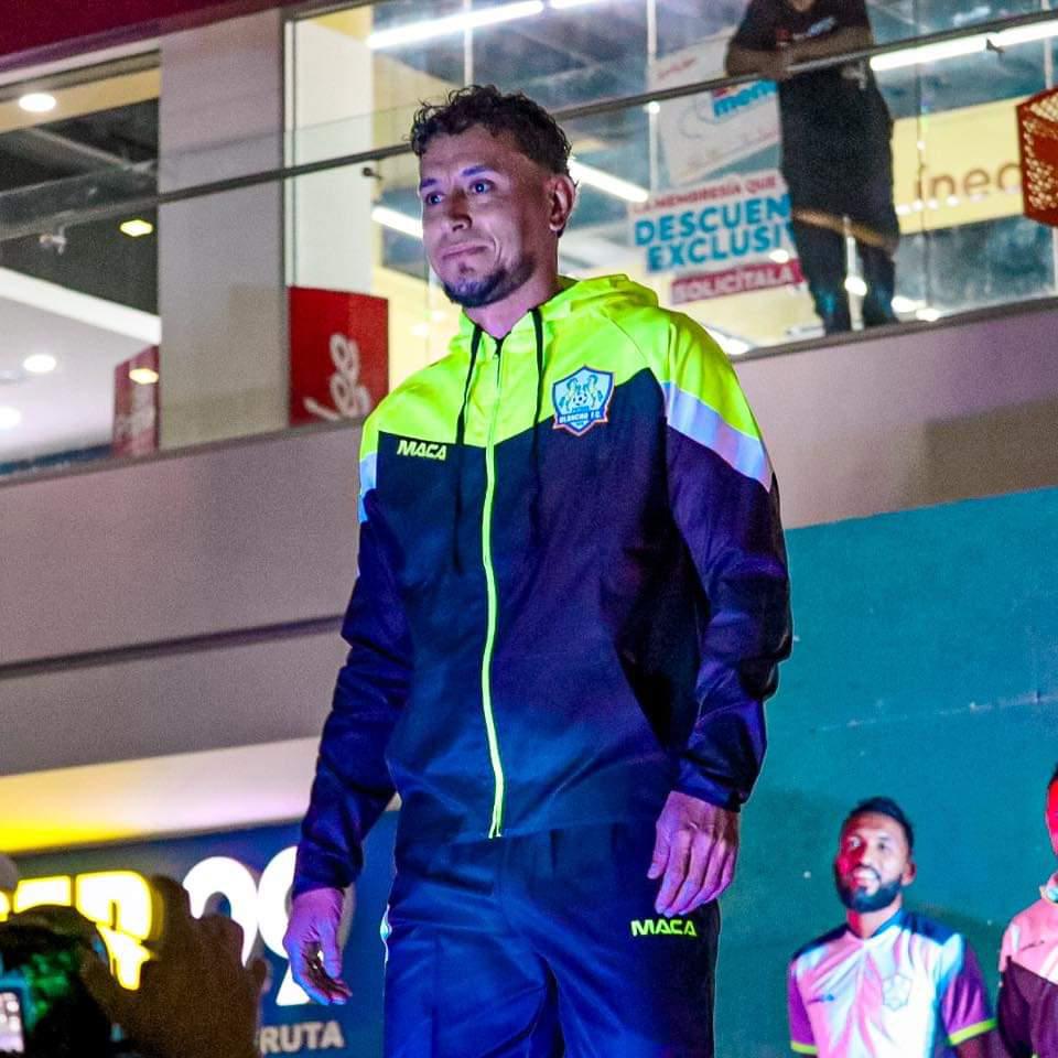 Olancho FC presentó sus nuevas camisas para la temporada 2024-25 de la Liga Nacional ¿Qué te parece la de visita?