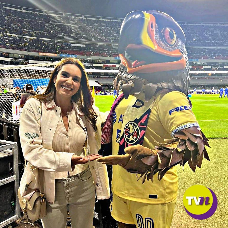 Las hermosas aficionadas que apoyan al América y Monterrey en la final de la Liga MX; ¿a quién le va Ángela Aguilar?
