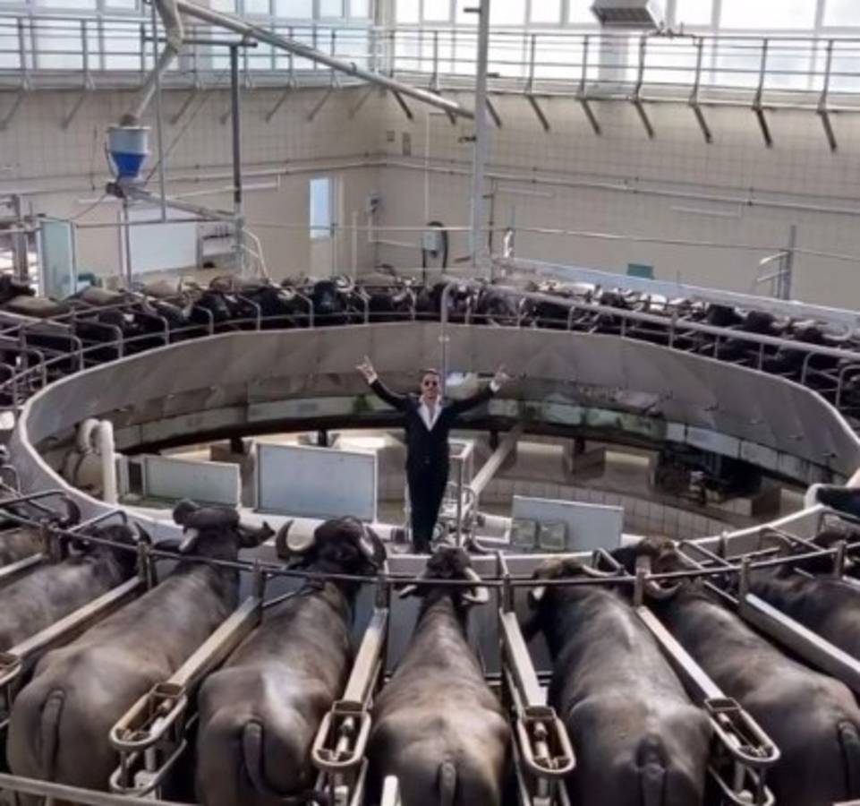 Fotos: Así es la vida de Salt Bae, el excéntrico cocinero turco al que tanto aman los futbolistas