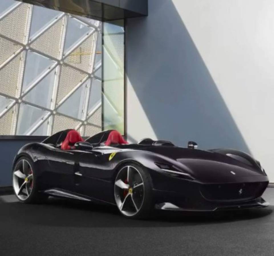 Cristiano Ronaldo se compra un costoso Ferrari Monza: Pagó 1.6 millones de euros por el auto