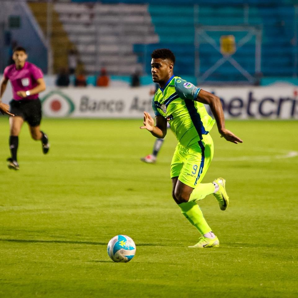 Jorlián Sánchez, jugador panameño, se va del Olancho FC después de seis meses.