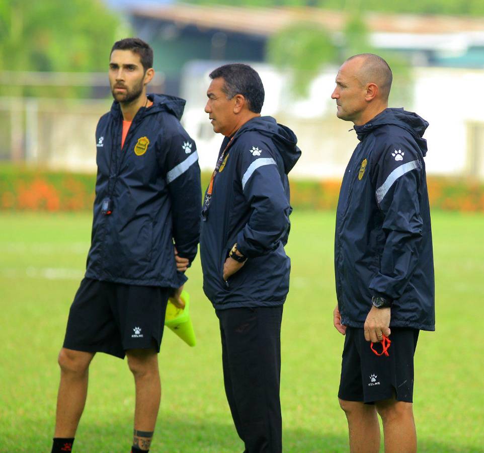 Mercado: Baja y fichaje en Olimpia, el giro que dio el caso de Alexy Vega y lo último de Edwin Rodríguez