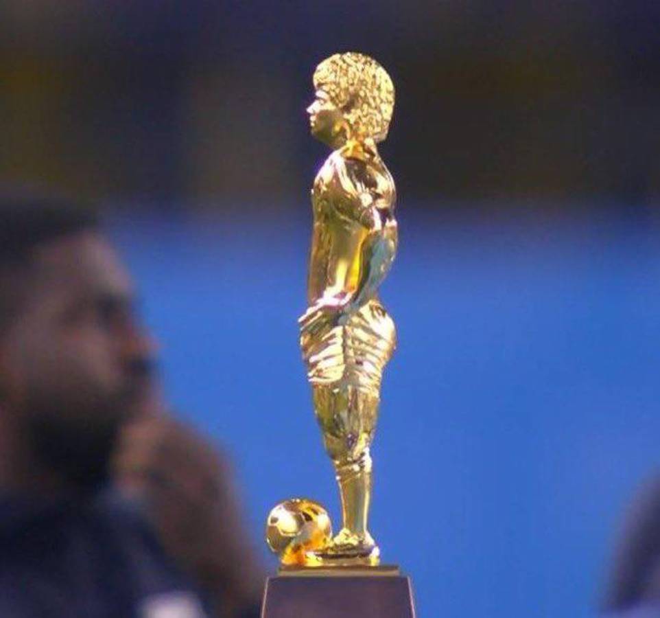 NO SE VIO EN TV: El enfado de Dani Alves en su debut, la imagen de Coutinho que recordó a Maradona y el festejo de Boca Juniors