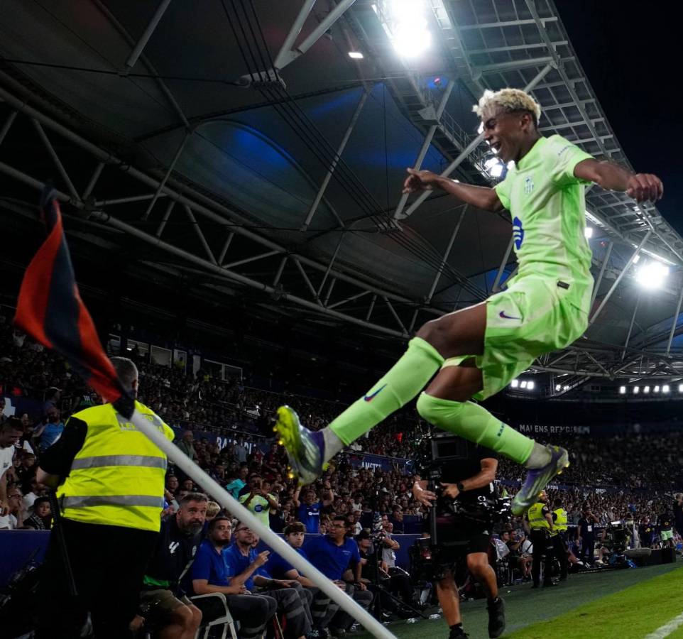 El polémico penal que indignó al Barcelona y Pedri lidera la remontada; Flick lo puso de titular y acaba con los rumores