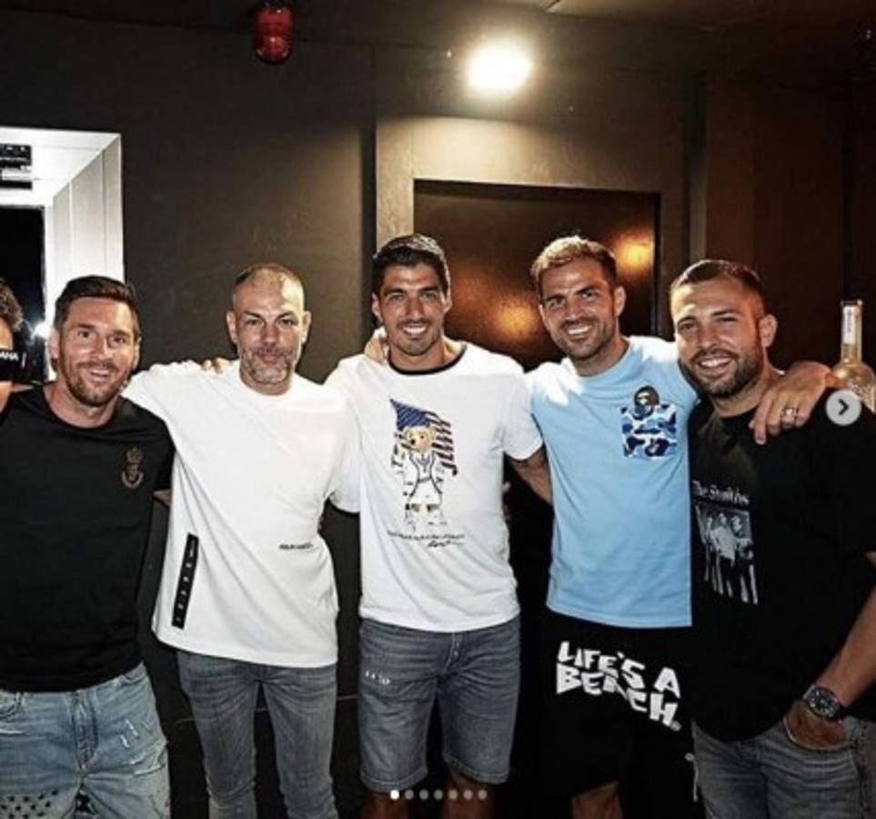 Con bella compañía: La memorable fiesta en Ibiza de Messi, Luis Suárez, Fábregas y Jordi Alba