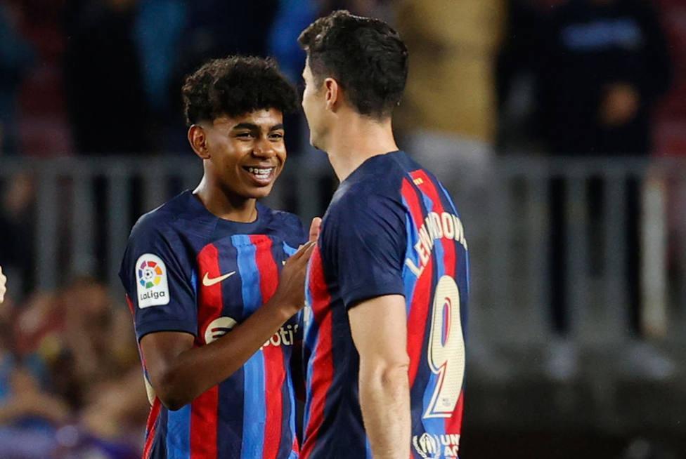 Lamine Yamal se está formando en la cantera azulgrana y hoy debutó con el primer equipo.