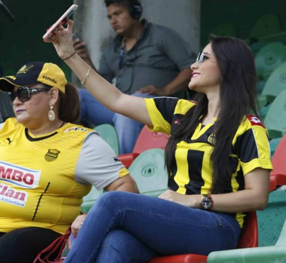 Ellas son las bellas de la jornada, Isabel Zambrano y Ariana Herchi robaron suspiros