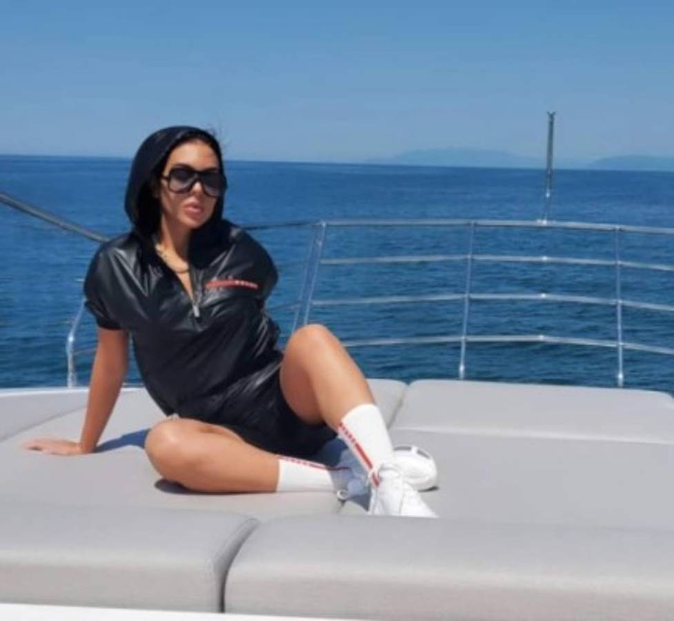 Así es la vida de ricos de Georgina Rodríguez y Cristiano Ronaldo: El sueldo de 'Gio' y sus autos