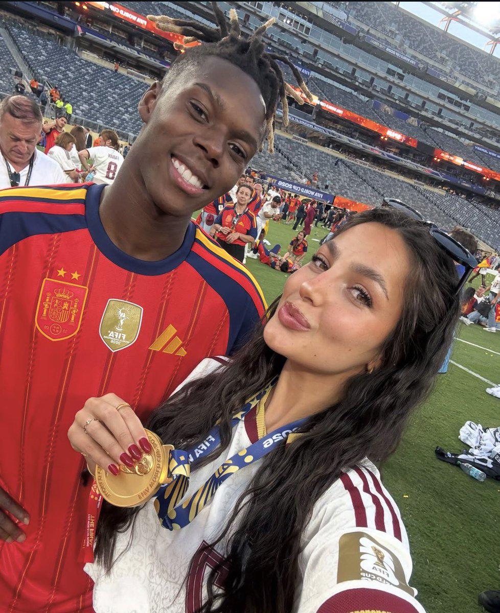 Polémica ruptura: fue captado con otras mujeres tras ganar el Mundial y su novia lo deja