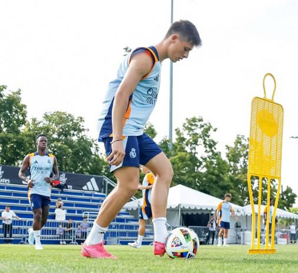 ¡Brutal tridente! La alineación del Real Madrid para el Clásico ante Barcelona en el Soccer Champions Tour