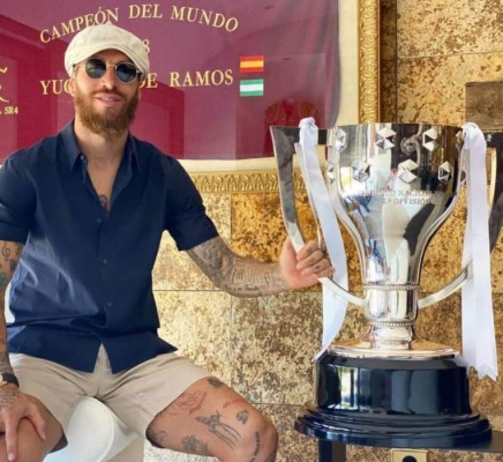 Yates, granjas y bicicletas: Las lujosas vacaciones de los futbolistas, Sergio Ramos con sorpresiva compañía