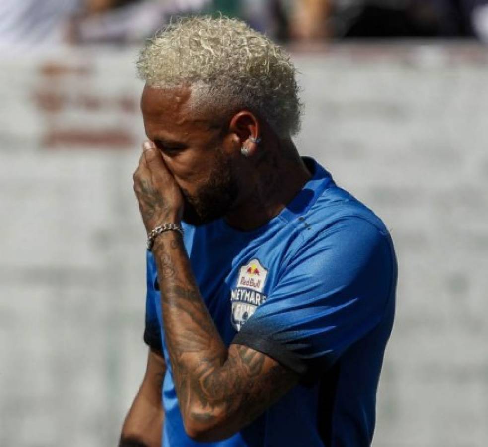 Neymar rompe su silencio, vuelve a jugar y sorprende con su nuevo 'look'