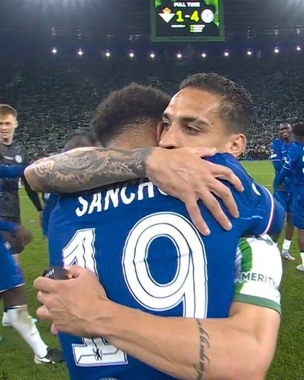 Chelsea consigue lo que nadie ha hecho: festejo por el título, el jugador que se comió a Antony y un Betis destrozado