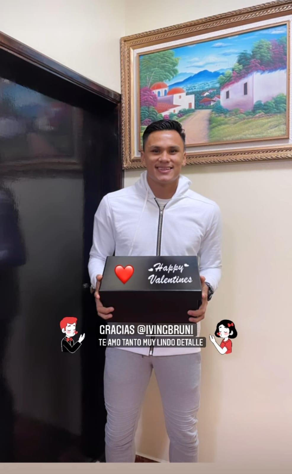 ¡Rodeados de amor! Así disfrutaron el día del amor y la amistad los futbolistas hondureños junto a sus parejas