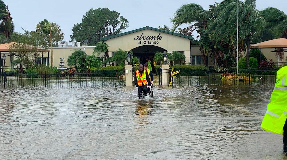 Desastre y dolor en Florida: ciudades quedan devastadas tras el paso del poderoso huracán Ian
