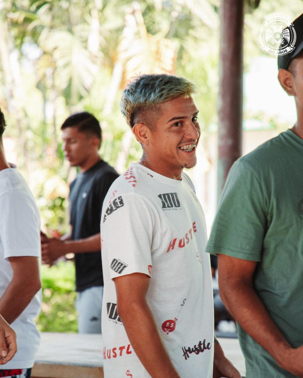 ¡Convivencia verdolaga! Marathón deja atrás los malos resultados y la plantilla disfruta de un asado