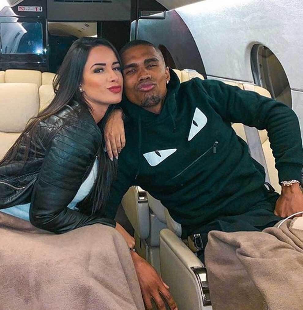 Escándalo en Brasil: Douglas Costa se fue de fiesta tras el descenso de Gremio ¿Culpa de su explosiva novia?