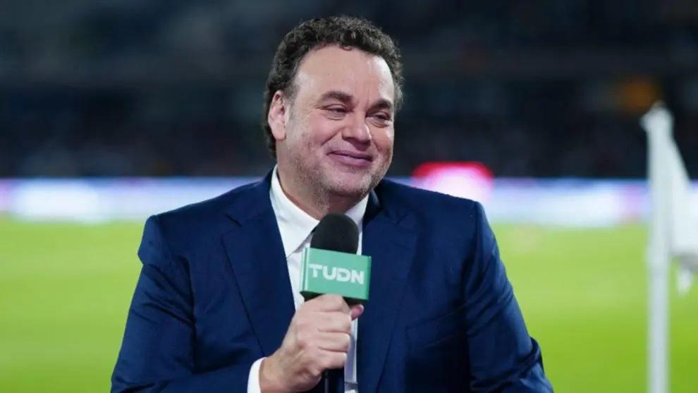 Futbolista de América se engancha con David Faitelson y el polémico periodista responde: “Bájense de la nube”