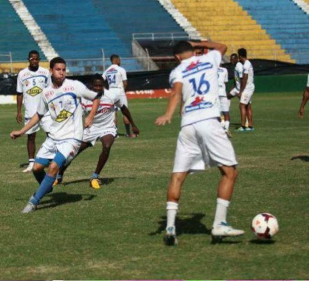 Luis Diego Jiménez, el futbolista hondureño que sonríe a pesar de haber perdido una pierna