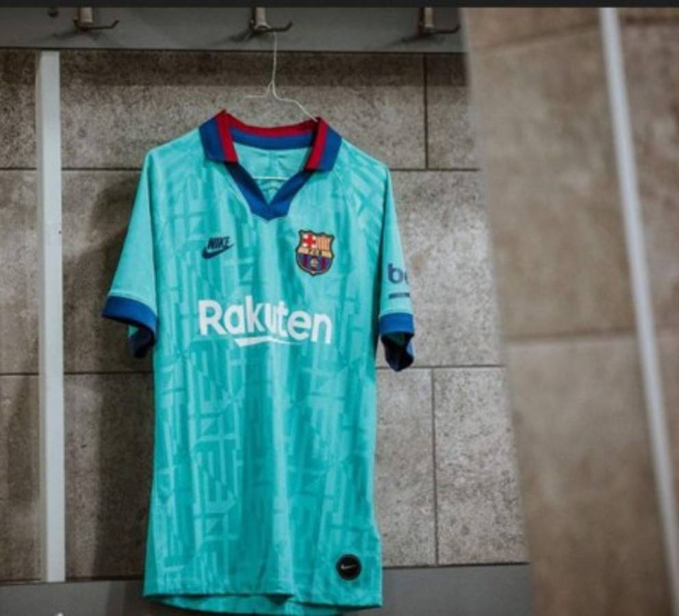 Barcelona presentó su tercera equipación bajo el lema: 'Nuestra ciudad, nuestro orgullo'