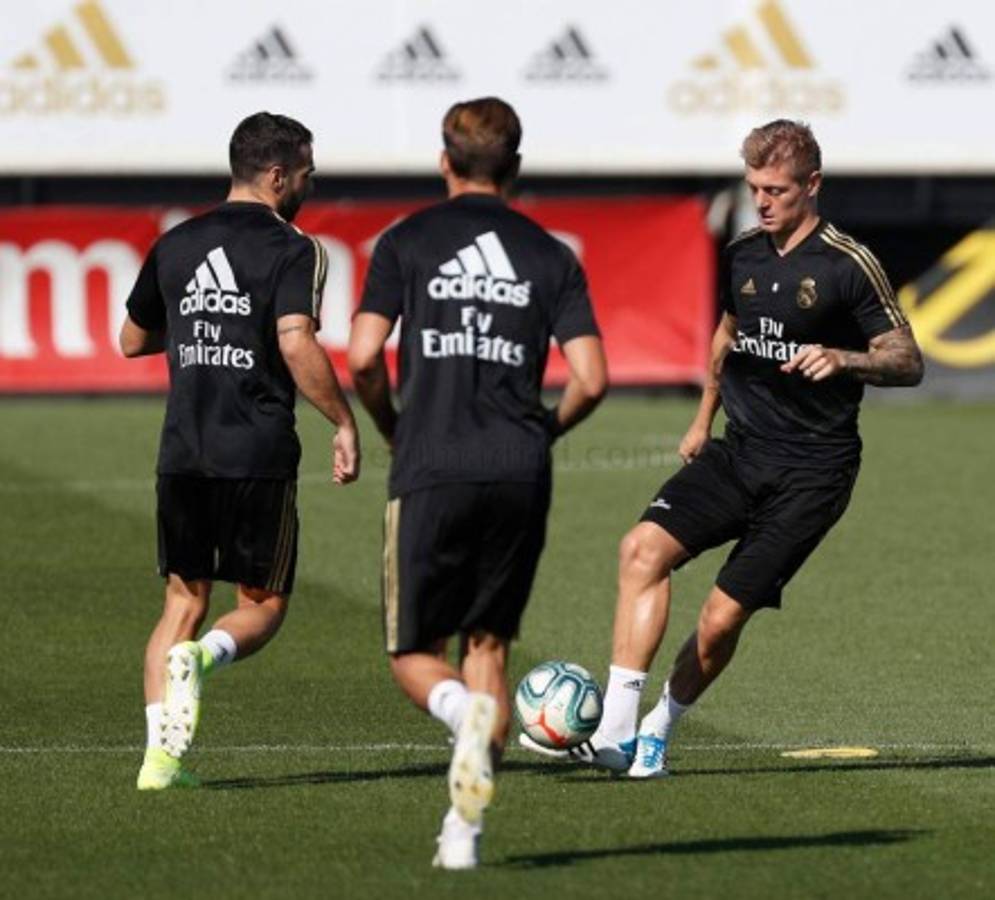 FOTOS: Nuevo integrante, una baja y la 'jugadita' de James en el entrenamiento del Real Madrid  