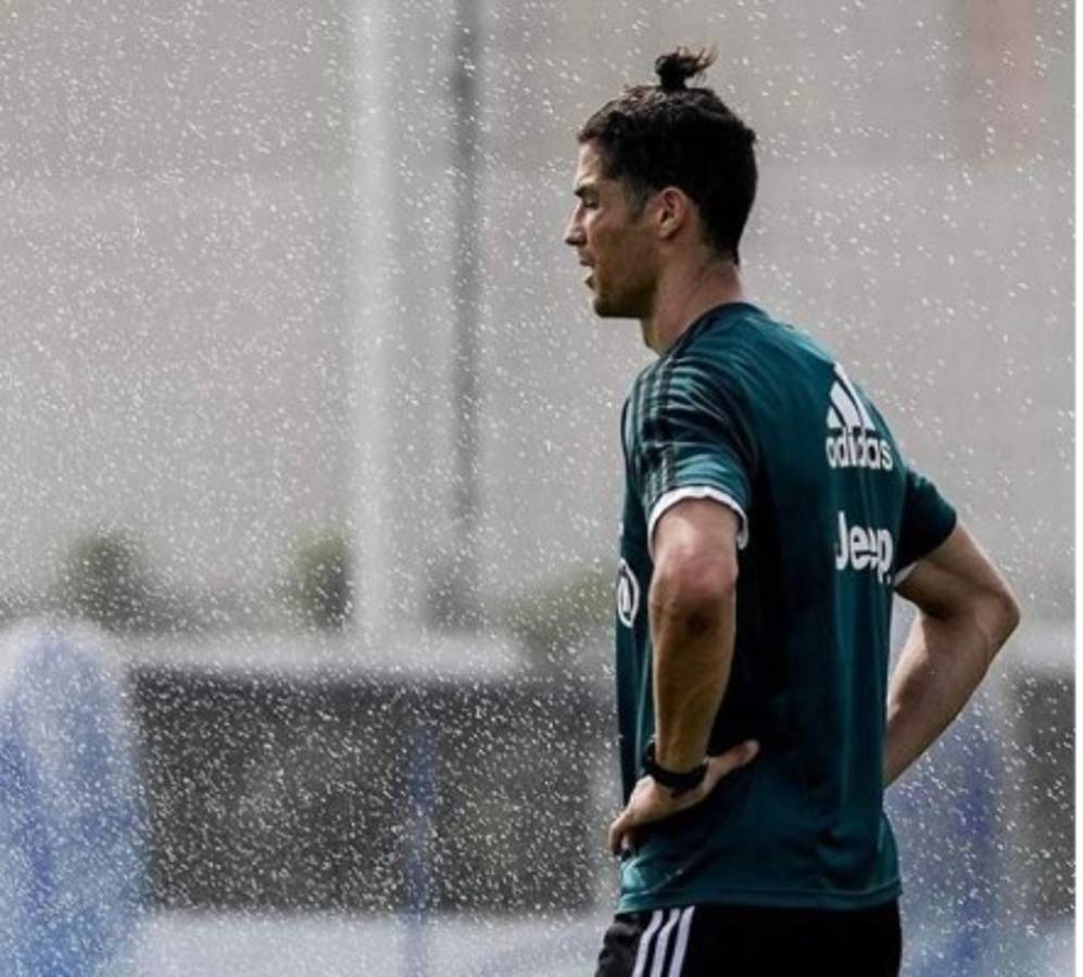 Escapadita a la isla, ejercicios y su hijo con look catracho: Así fue la cuarentena de Cristiano Ronaldo