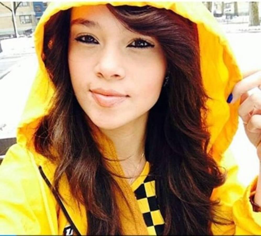 Sirey Morán, Miss Honduras Universo, la fan más guapa de Real España