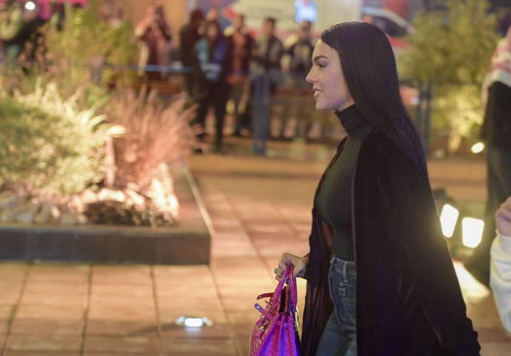 El tremendo error de Cristiano Ronaldo en su histórica presentación con el Al Nassr y la sencillez de Georgina Rodríguez