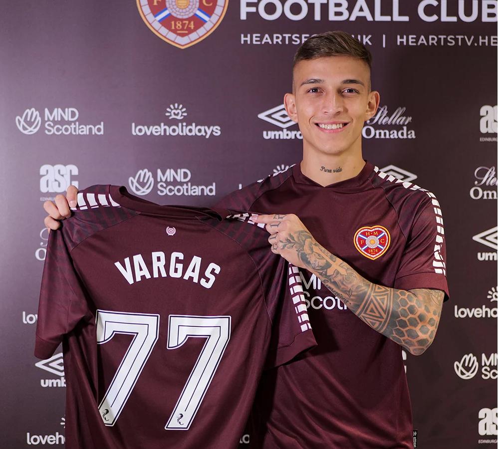 Un panameño fichó por un campeón de Champions: ¡Futbolistas centroamericanos que ficharon en el fútbol de Europa en este mercado!