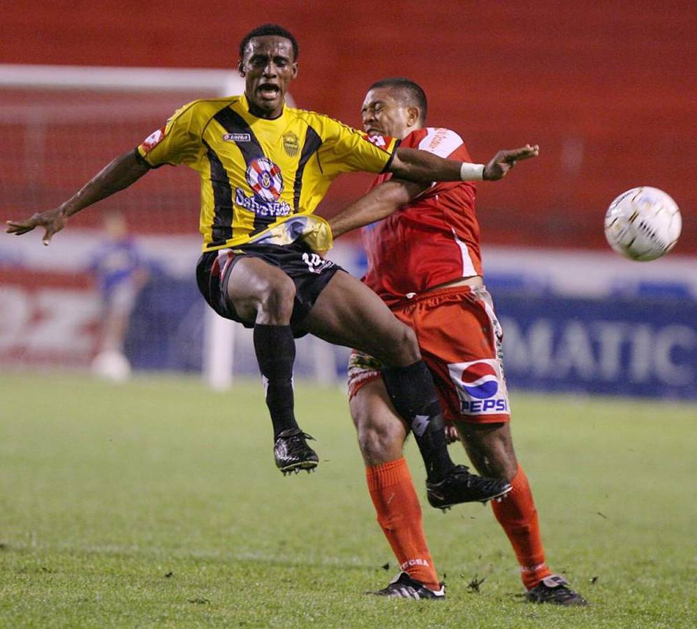 ¡20 futbolistas hondureños que quizás no los recuerdas con la camiseta de este equipo en Liga Nacional!