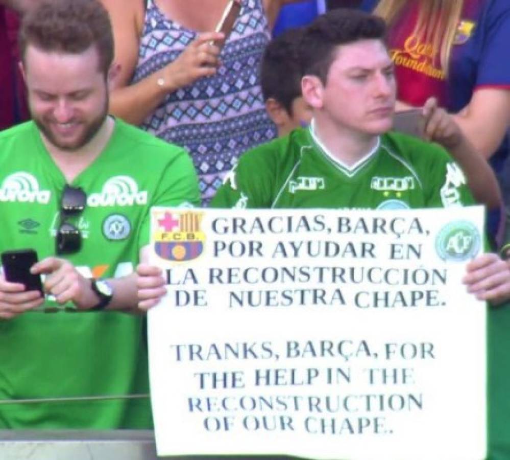 CURIOSAS: El profundo abrazo de Messi, homenaje y lágrimas en el Barça-Chapecoense