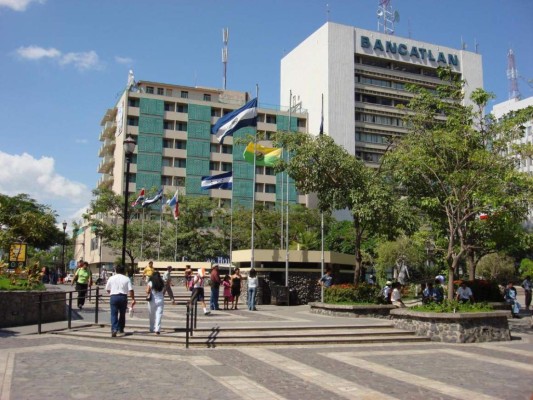 La revolución de Roberto Contreras en San Pedro Sula: La compra del hotel Sula, un gigantesco parqueo y demolerá la Municipalidad