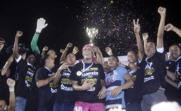 El festejo del Honduras Progreso, nuevo ascendido a la Liga Nacional