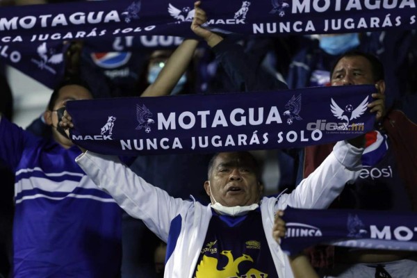 No se vio por TV: Con camiseta de Olimpia apoyando a Motagua, el beso y el 'invitado' en el palco