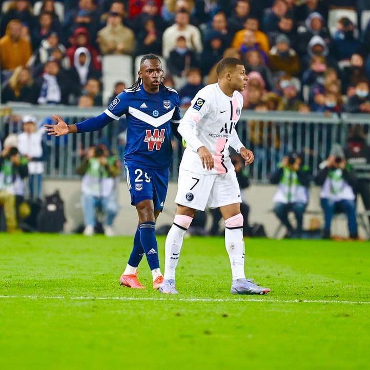 Alberth Elis seguirá compitiendo con Mbappé en la Ligue 1 de Francia.