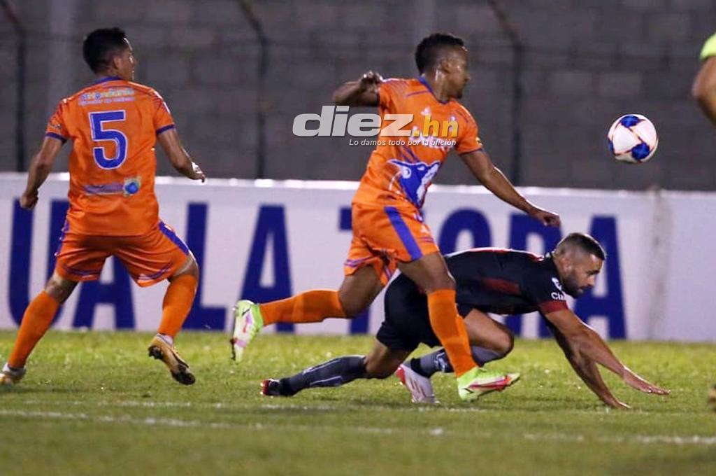 Nueva victoria Jandeña del Conil CF que repite Alineación del último  encuentro ahora para ganar a la UD Los Barrios en el Perez Ureba
