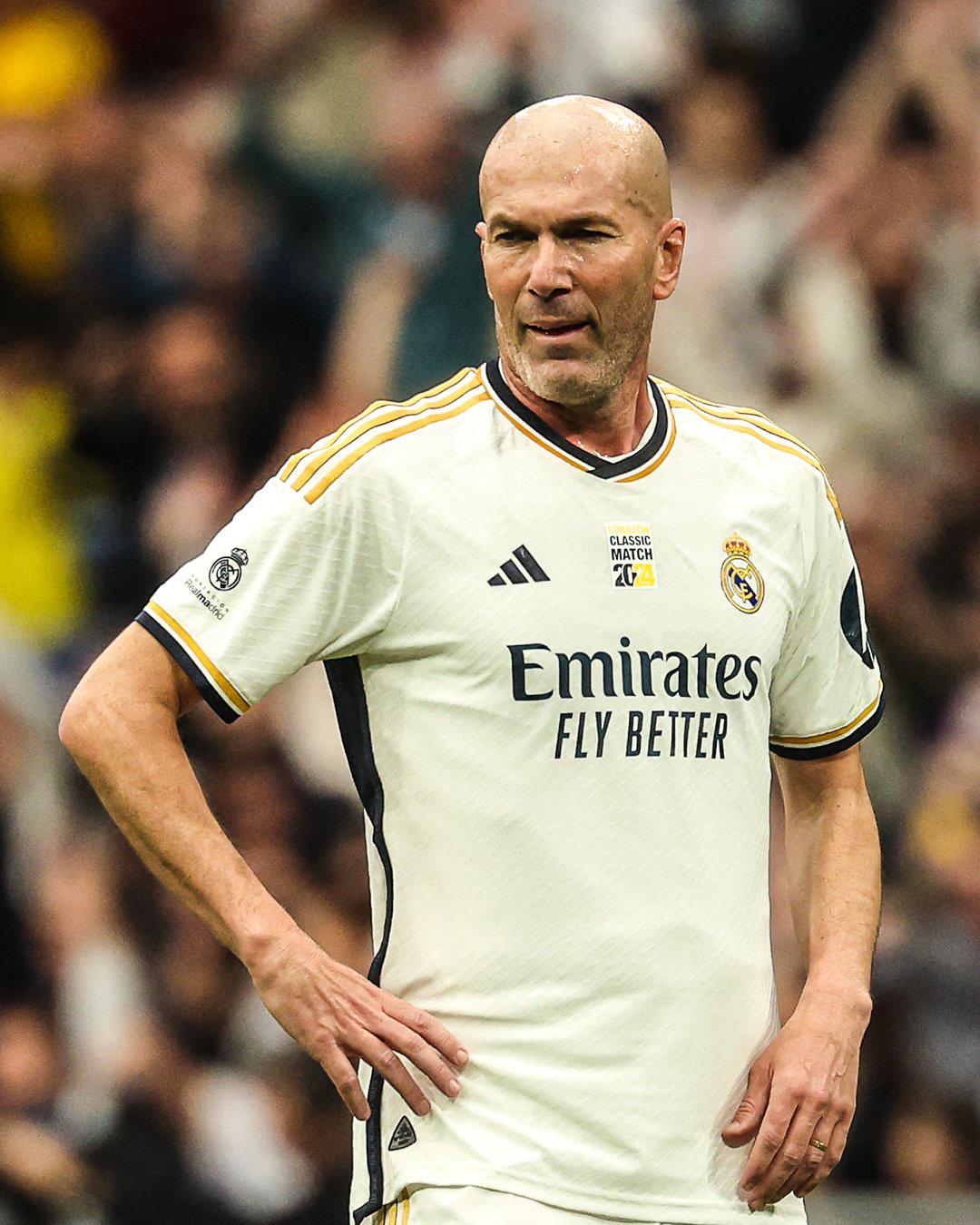 Lo de Zidane es una burrada: la increíble técnica que muestra ‘Zizou’ a sus 51 años; “Que placer visiual lo que hace”
