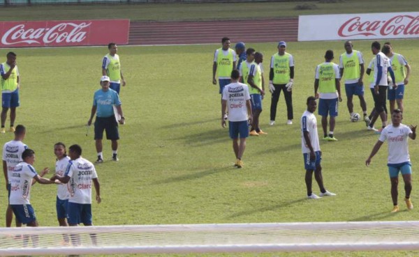 Orlin Vallecillo a la Selección de Honduras por Noel Valladares