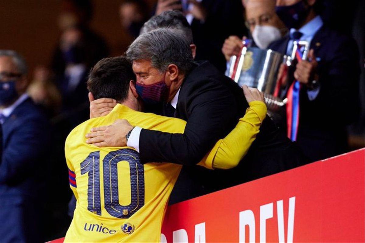 Laporta le abre las puertas a Messi para que regrese al Barcelona: ‘‘Espero que la historia de Leo con el club no haya terminado todavía’’